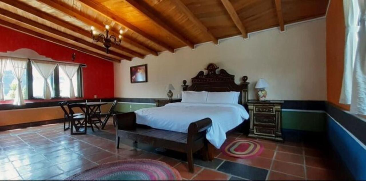 Tlalpujahua de Rayón Villa Claus Inn מראה חיצוני תמונה